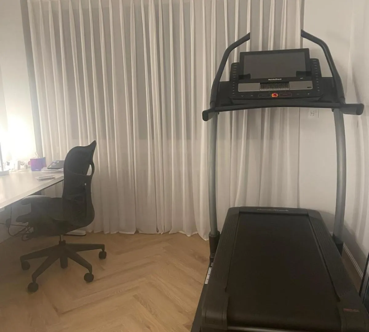 Modern 100M2, Treadmill Yoga Matts, 2 Balconies 5Min To Main Station - 10Min To City Bazylea 0*,